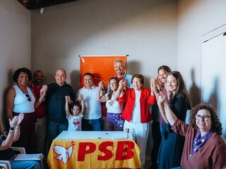 PSB oficializa Soraya à reeleição e sela apoio à candidatura de Fábio ao Governo PSB oficializa Soraya à reeleição e sela apoio à candidatura de Fábio ao Governo