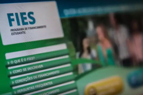 MEC prorroga inscrições do Fies e prazo termina no domingo