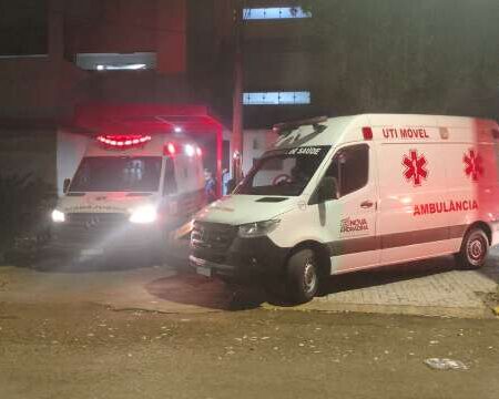 Paciente morre em ambulância após aguardar 7 horas por internação