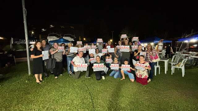 Manifestação pede que prefeitura reveja ida de Centro POP ao Amambaí