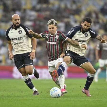 Fluminense vence o Remo de virada e se mantém no G4