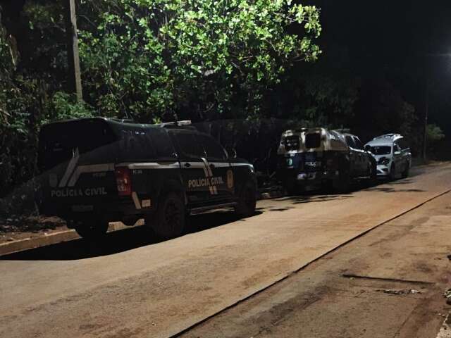 Jovem morre baleado e suspeita envolve disputa entre facções rivais