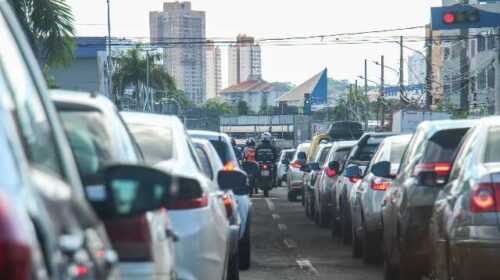 Detran prorroga prazo para licenciamento de veículos com placas final 7 e 8