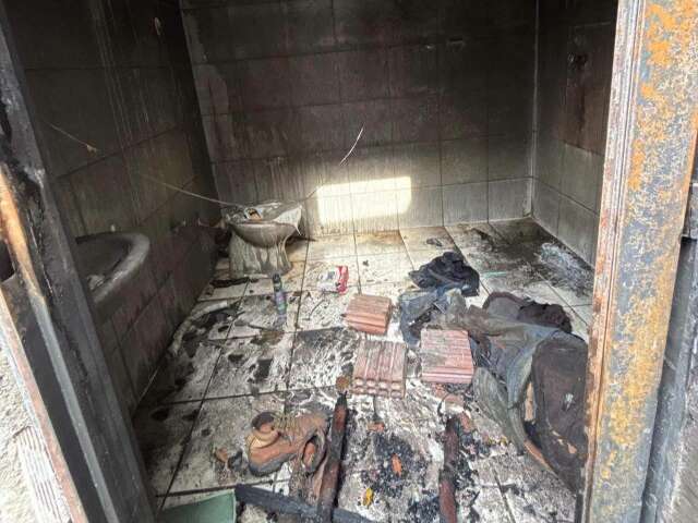 Incêndio em residência deixa homem de 51 anos morto no interior do imóvel