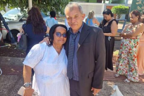 Após 22 anos e já bisavó, Júlia reencontrou o amor e se casou
