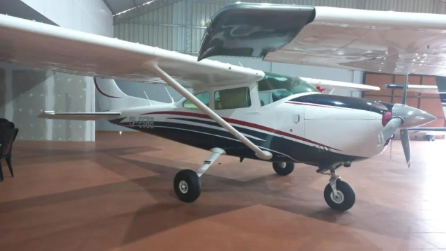 Aviões levados de hangar são achados na Bolívia quase cinco anos depois