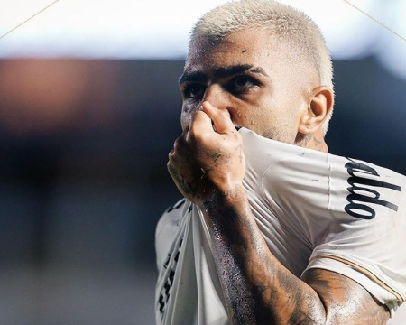 Santos vence de virada, e Vasco fica no empate pela Copa Sul-Americana