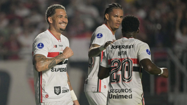 São Paulo vence Bolívar e avança às quartas da Sul-Americana