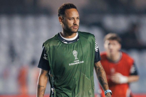 Vasco e Santos fazem duelo direto contra queda em domingo de Brasileirão