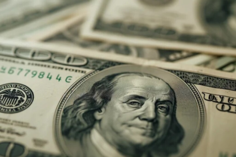 Dólar comercial cai 0,46% e encerra semana cotado a R$ 5,08