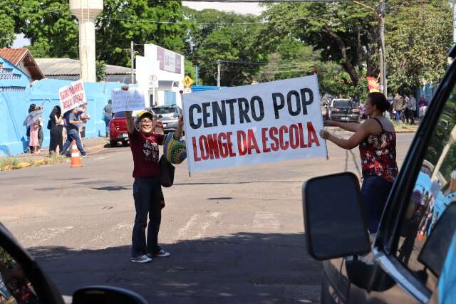 Conselho defende Centro POP e moradores falam em "tragédia anunciada"