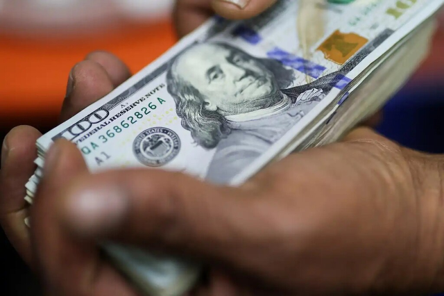 Dólar fecha a R$ 5,17 com alta de 0,35% em dia de cautela no mercado
