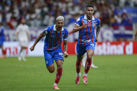 Bahia vira sobre Internacional e mantém rival na zona de rebaixamento