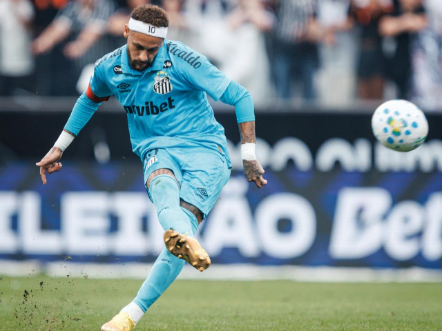 Neymar decide, Santos vence Corinthians e se afasta da zona de rebaixamento