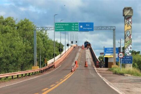 Dia dos Pais adia bloqueios na ponte sobre o Rio Paraguai por uma semana
