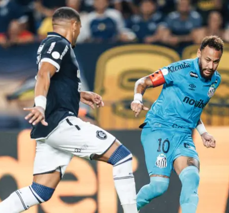 Neymar entra, dá assistência e coloca Santos nas quartas da Copa do Brasil