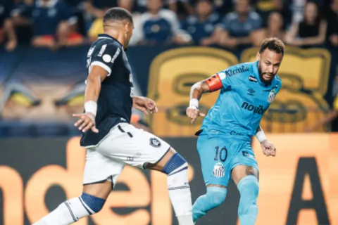 Neymar entra, dá assistência e coloca Santos nas quartas da Copa do Brasil