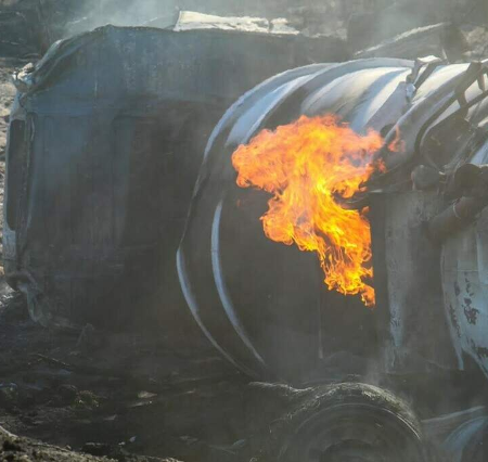 Carretas de acidente com 4 mortes serão retiradas da BR-163 nesta terça