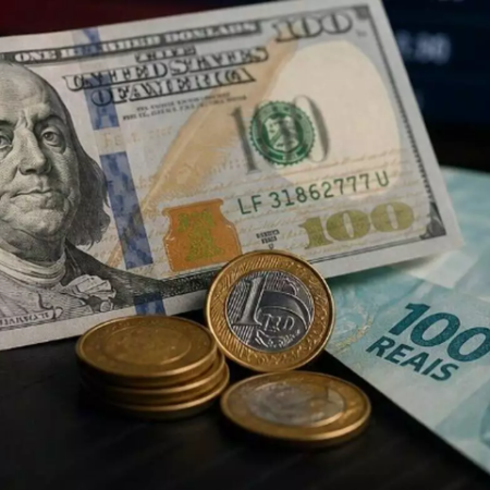 Dólar fecha em queda a R$ 5,10 após taxa de juros cair para 14%