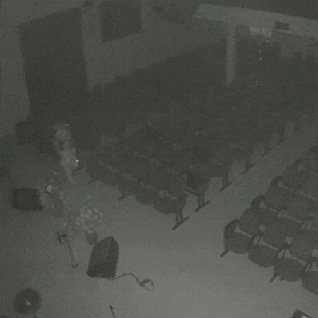 Usando pé-de-cabra, ladrão não alivia nem igreja e furta eletrônicos no Buriti