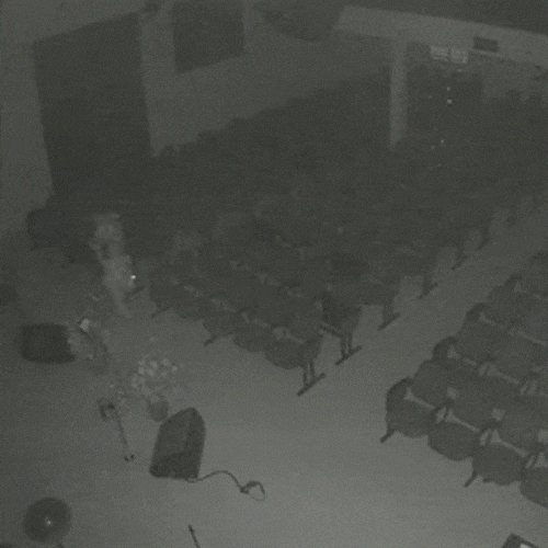 Usando pé-de-cabra, ladrão não alivia nem igreja e furta eletrônicos no Buriti