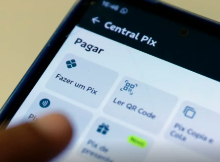 Transações com Pix enfrenta instabilidade na manhã deste domingo
