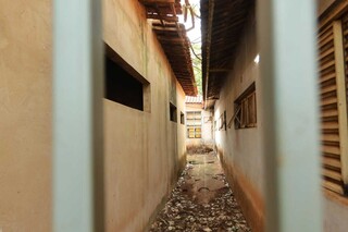 Após homicídio, moradores relatam medo e abandono em antigo posto da Moreninha Após homicídio, moradores relatam medo e abandono em antigo posto da Moreninha