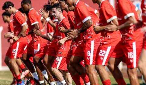 Quatro clubes disputam última vaga na Série A; rodada decisiva ocorre hoje