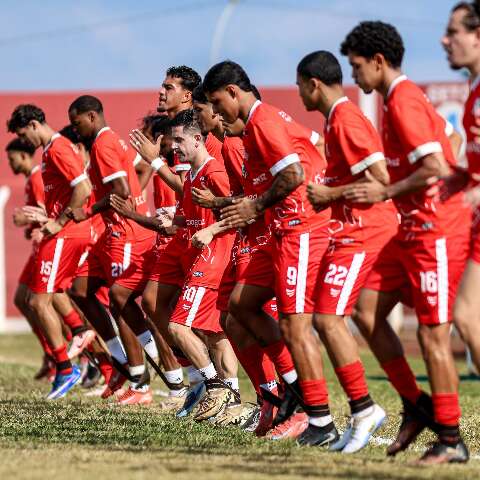 Quatro clubes disputam última vaga na Série A; rodada decisiva ocorre hoje