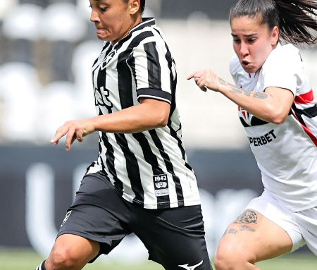 Goleada do São Paulo esquenta disputa pela liderança do Brasileirão Feminino