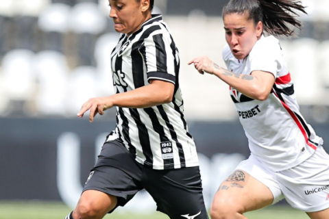 Goleada do São Paulo esquenta disputa pela liderança do Brasileirão Feminino