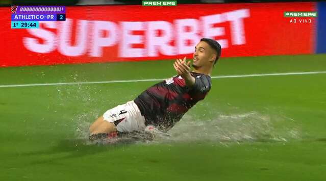 Cria de Campo Grande, Arthur Dias faz gol em clássico pelo Athletico
