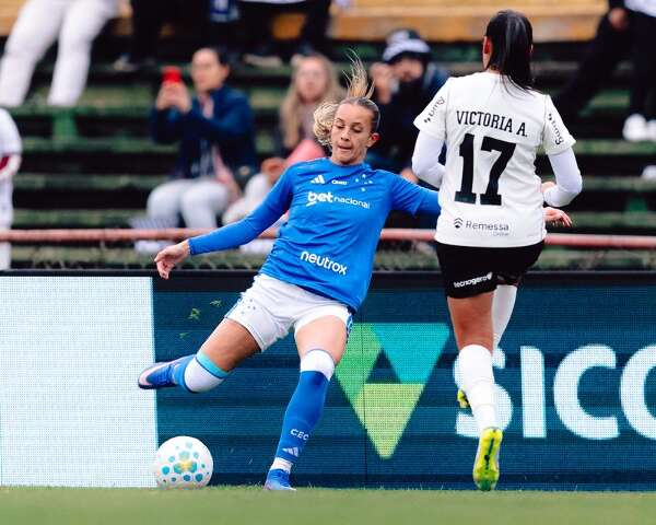 Corinthians vira sobre Cruzeiro e avança à semifinal do Brasileirão Feminino