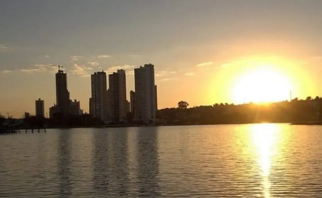Segunda-feira será de calor intenso e máximas de até 43°C em MS