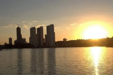 Segunda-feira será de calor intenso e máximas de até 43°C em MS