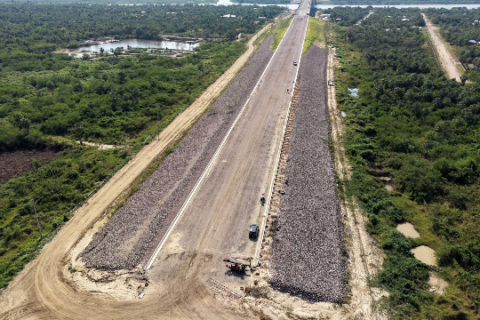 Acesso paraguaio à Ponte Bioceânica alcança 3 km de aterro hidráulico