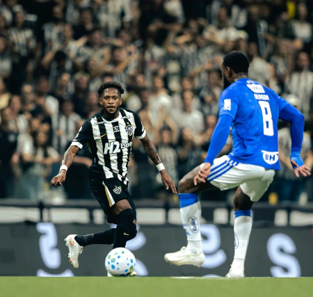 Atlético vira sobre Cruzeiro com gol de Fred e avança na Copa do Brasil
