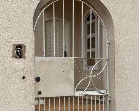 Dona casa de prostituição é solta, mas não pode se aproximar de adolescentes