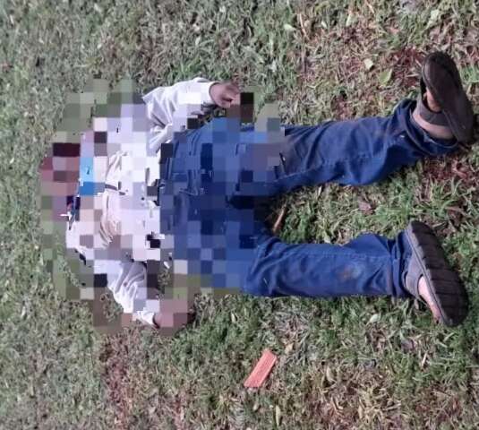 Homem é executado a tiros e dono de funerária sofre atentado na fronteira