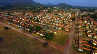 Conciliação fracassa e disputa por bairro volta à Justiça em Corumbá Conciliação fracassa e disputa por bairro volta à Justiça em Corumbá