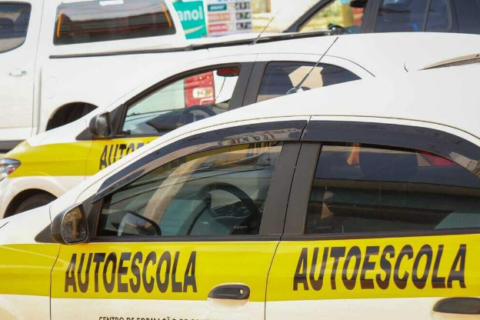 Supremo mantém regra que permite carro particular em prova da CNH