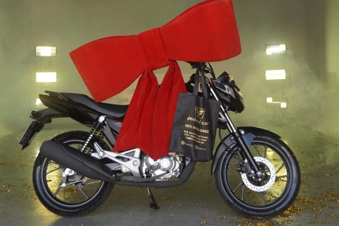 Presa em golpe de falso financiamento recebeu R$ 200 para retirar moto