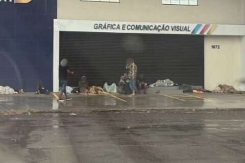 SAS afirma que não pode obrigar pessoas em situação de rua a aceitar acolhimento