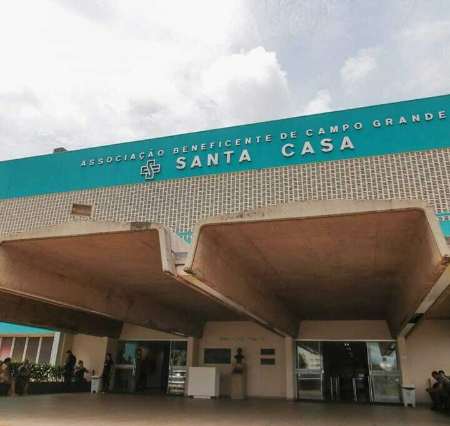Quatro crianças aguardam cirurgia cardíaca suspensa na Santa Casa