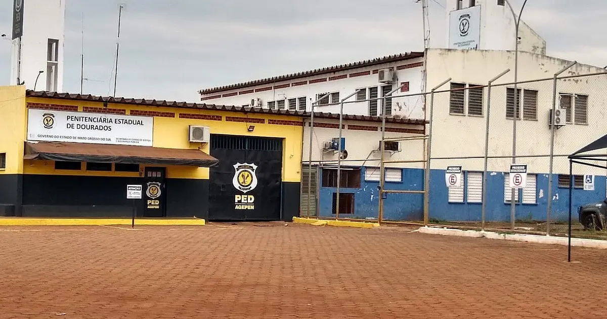 Drogas e chips são encontrados escondidos em marmitas dentro de presídio de Dourados