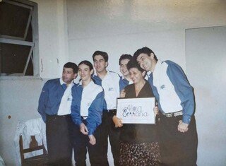 Fotos levam Alma Serrana de volta à fita K7 e bailes com 3 mil pessoas Fotos levam Alma Serrana de volta à fita K7 e bailes com 3 mil pessoas