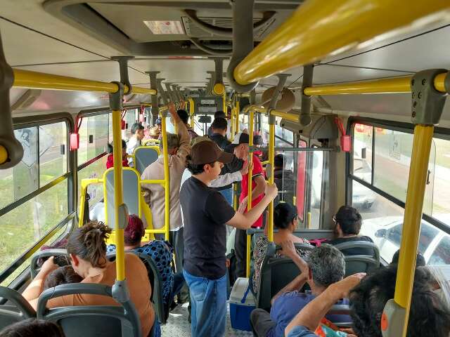 Linhas de ônibus para operários e as demais terão horários especiais no feriado