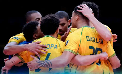 Brasil vence Argentina e conquista vaga olímpica no vôlei masculino