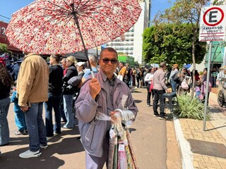 Após desfile cancelado em agosto, ambulantes faturam com 7 de Setembro Após desfile cancelado em agosto, ambulantes faturam com 7 de Setembro