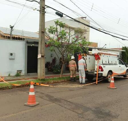 Com 800 profissionais nas ruas, Energisa restabeleceu 99% do fornecimento